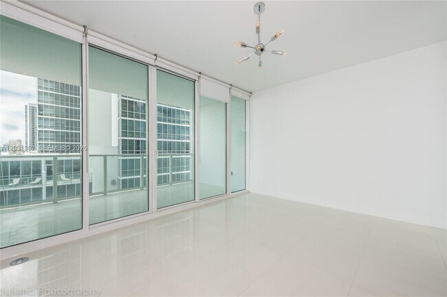 Building Photo - 1040 Biscayne Blvd