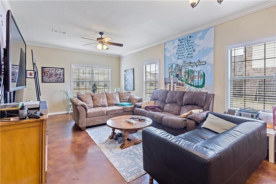 Building Photo - 6801 Appomattox Dr