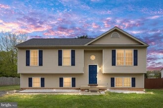 Building Photo - 12006 Falcon Ridge Dr