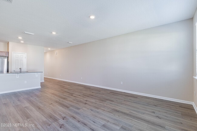 Building Photo - 9833 Fiddleback Ln