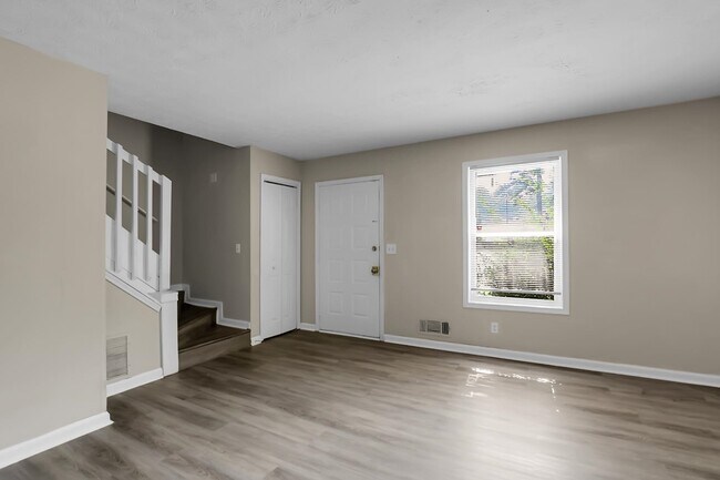 Building Photo - 1229 Creek Forest Ct NW