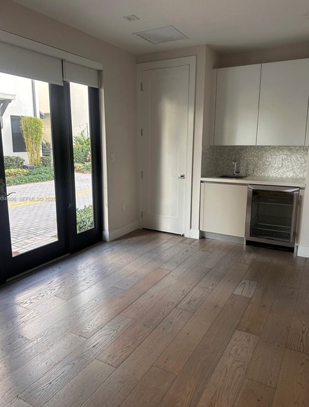 Building Photo - 8231 NW 48th St