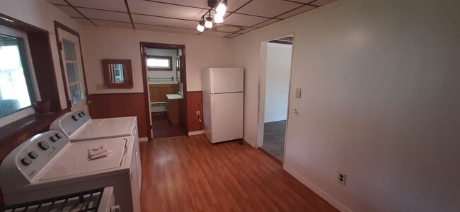 Building Photo - 408 E Lincoln St