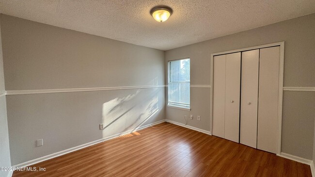 Building Photo - 11766 White Horse Rd