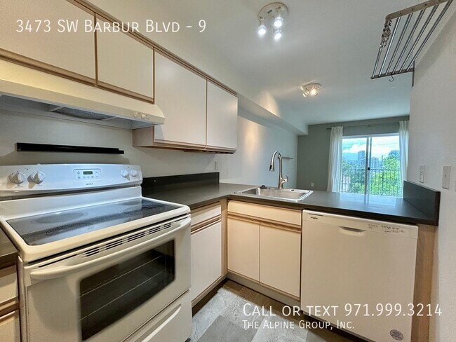 Building Photo - 3473 SW Barbur Blvd