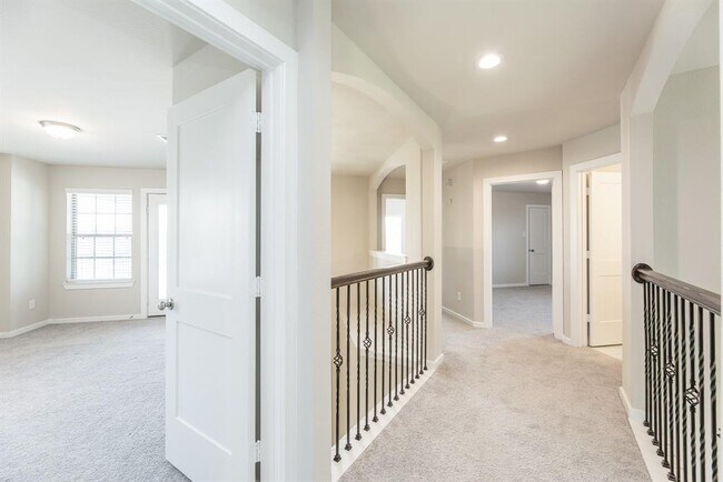 Building Photo - 11006 Bexley Vlg Ct
