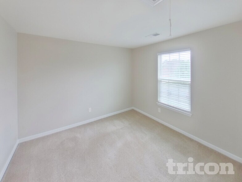 Building Photo - 2637 Candlewick Ct