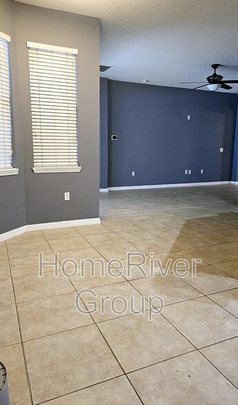 Building Photo - 3294 Fawnwood Dr