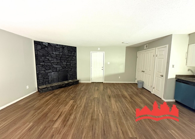 Building Photo - 5636 Maple Tree Dr