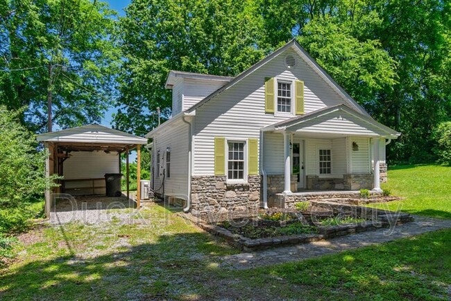 Building Photo - 210 Westover Dr