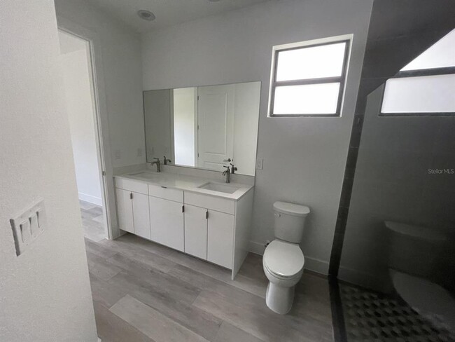 Building Photo - 5573 Abdella Ln