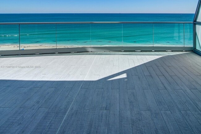 Building Photo - 9349 Collins Ave