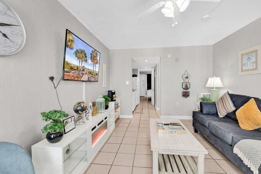 Building Photo - 2001 S Ocean Blvd