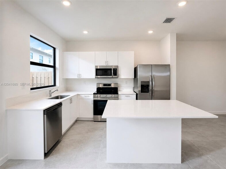 Building Photo - 23252 SW 128th Ave