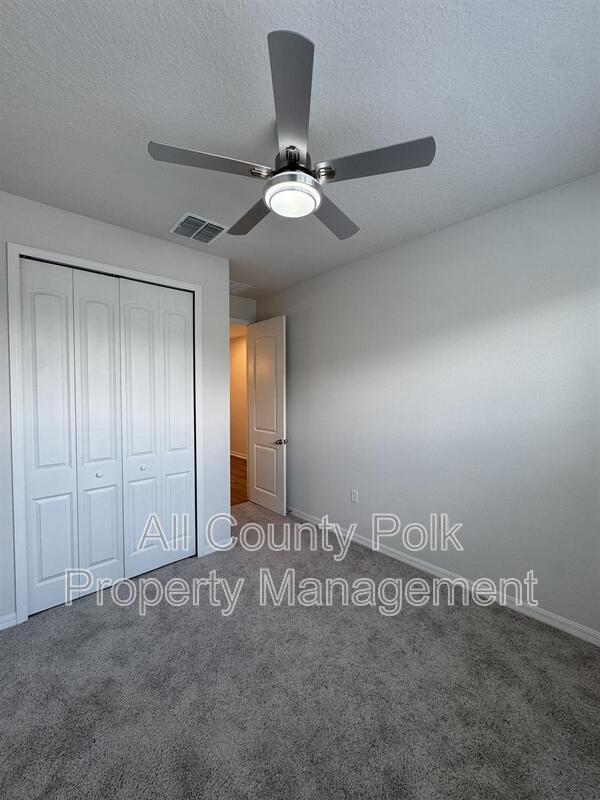 Building Photo - 851 Folklore Ln