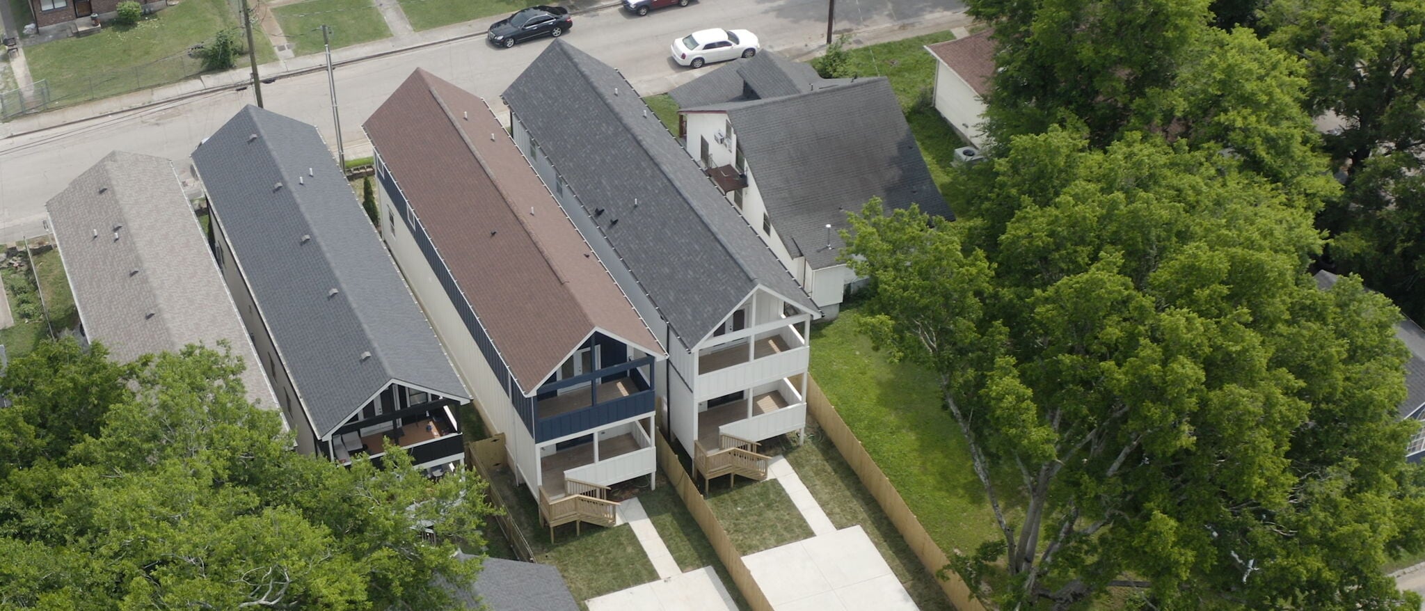 Building Photo - 2416 Albion St