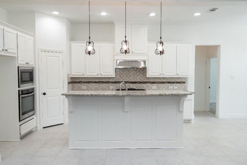Building Photo - 13966 Clusterberry Dr