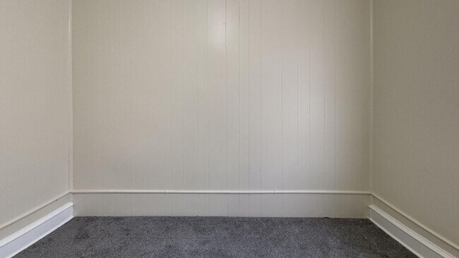 Building Photo - Beautiful TWO Bedroom Home for Rent wt Bonus Room