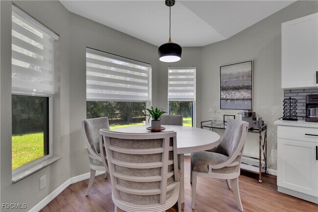 Building Photo - 2004 SW 30th St