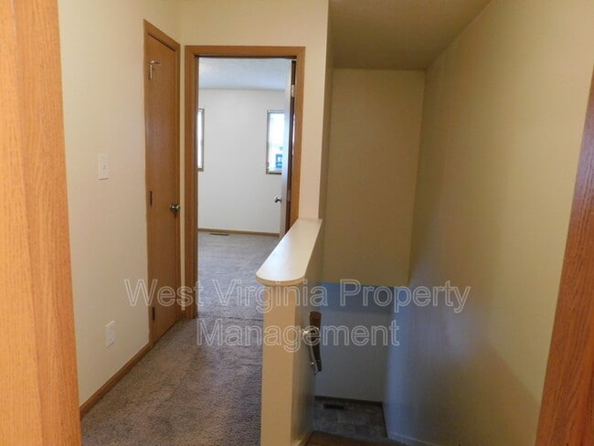 Building Photo - 152 Cardinal Wy