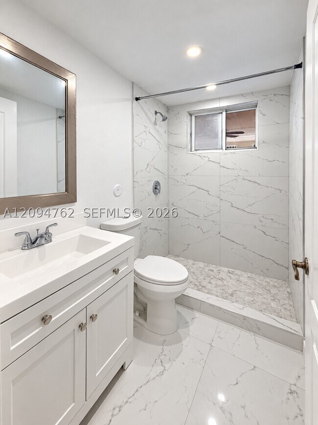 Building Photo - 8060 W 28th Ct