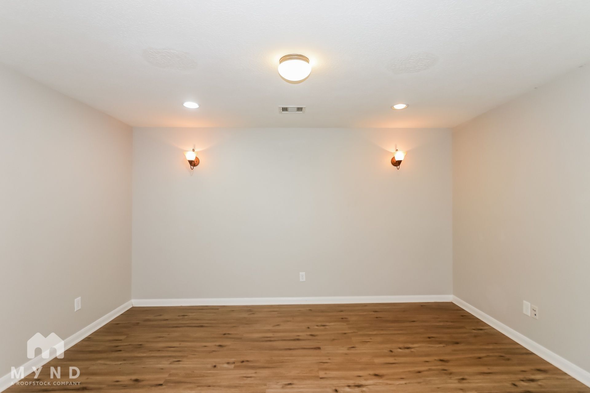 Building Photo - 11018 Tipton Oaks Dr
