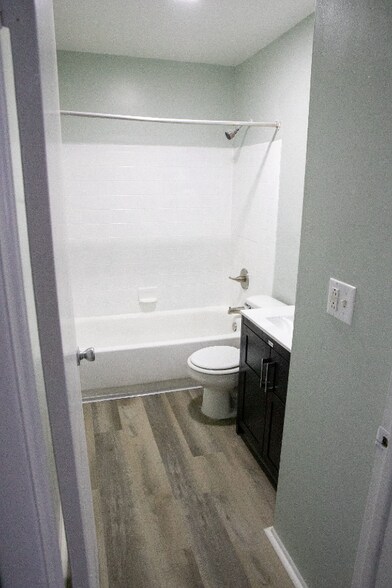 Building Photo - 2800 Crystal St