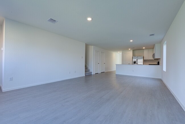 Building Photo - 285 Douglas Hls Dr