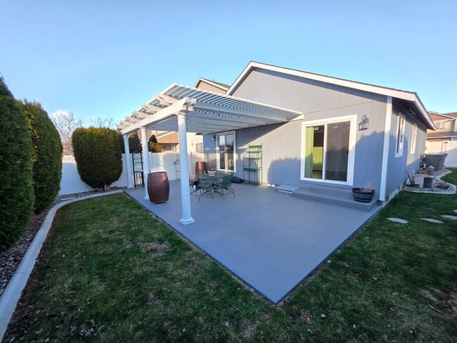 Building Photo - 2740 Jason Loop