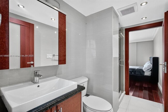 Building Photo - 9511 Collins Ave