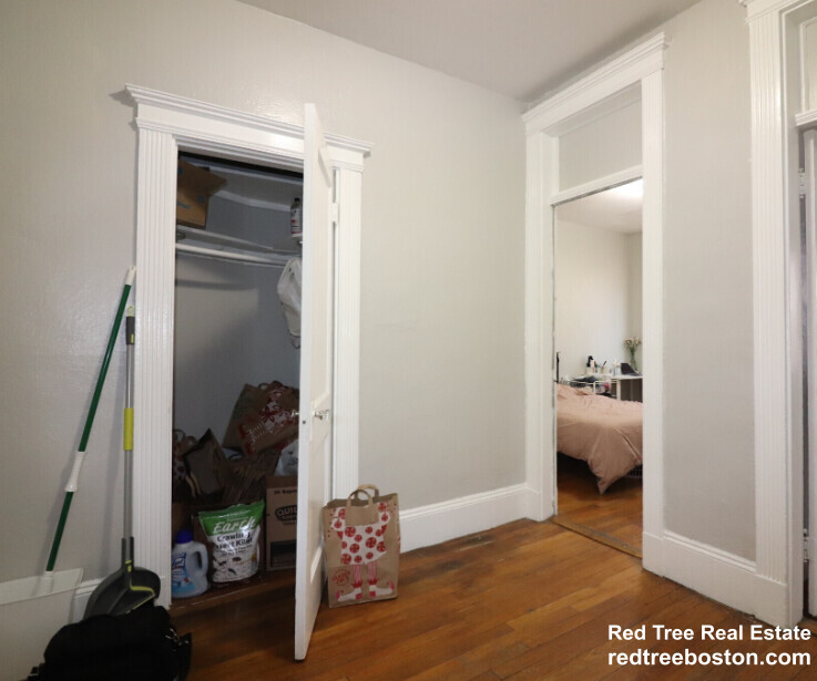 Apt 8 - 468 Park Dr
