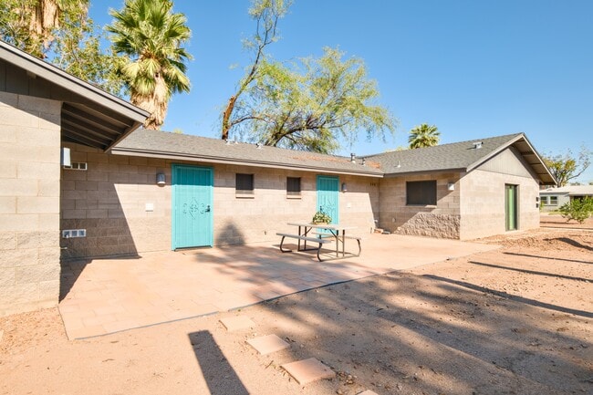 Building Photo - Wilson Place 102