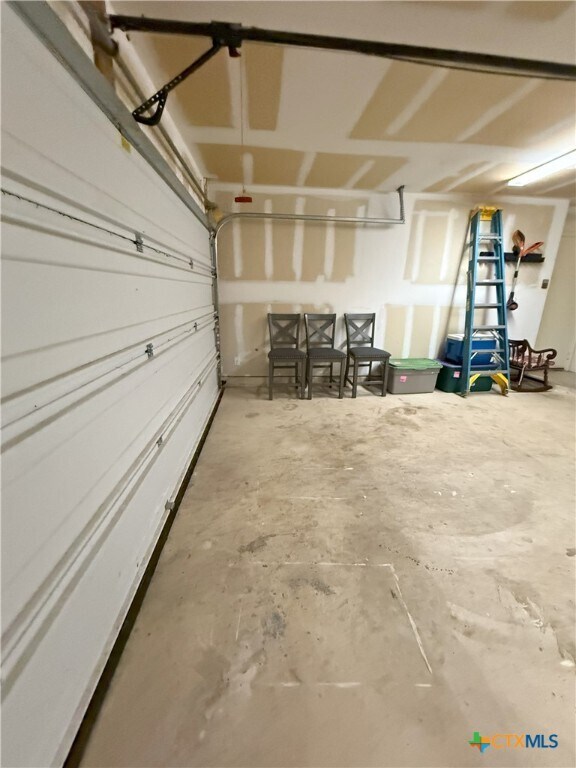 Building Photo - 760 Guna Dr