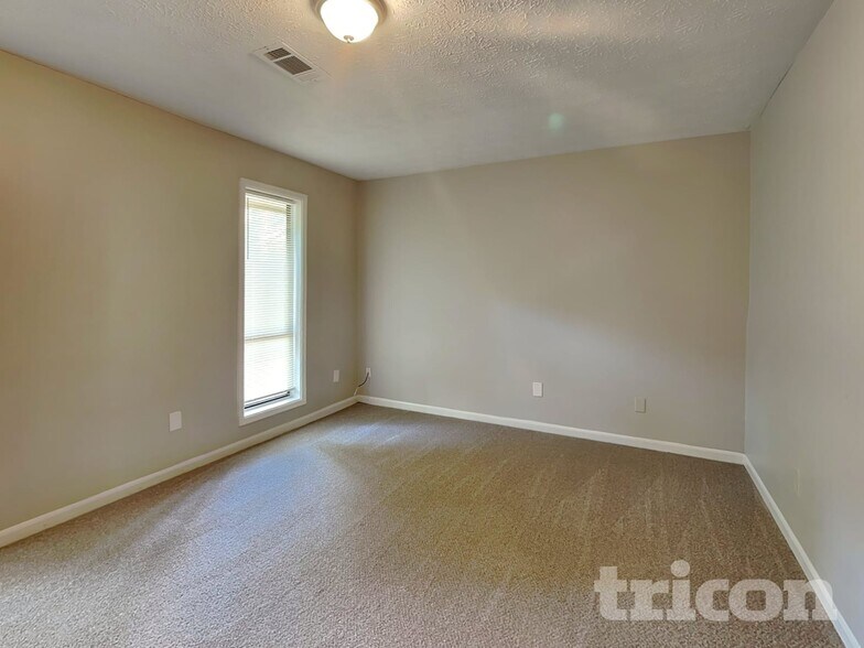 Building Photo - 209 Park Pl Dr