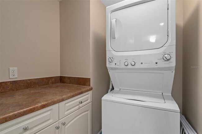 Building Photo - 4516 Seagull Dr