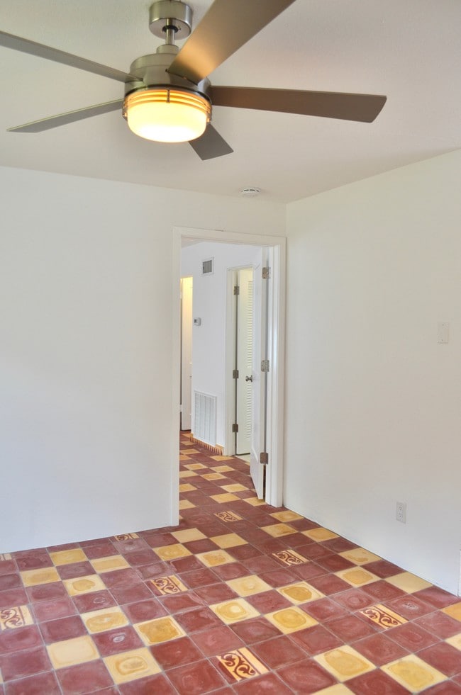 Building Photo - 1274 36th St