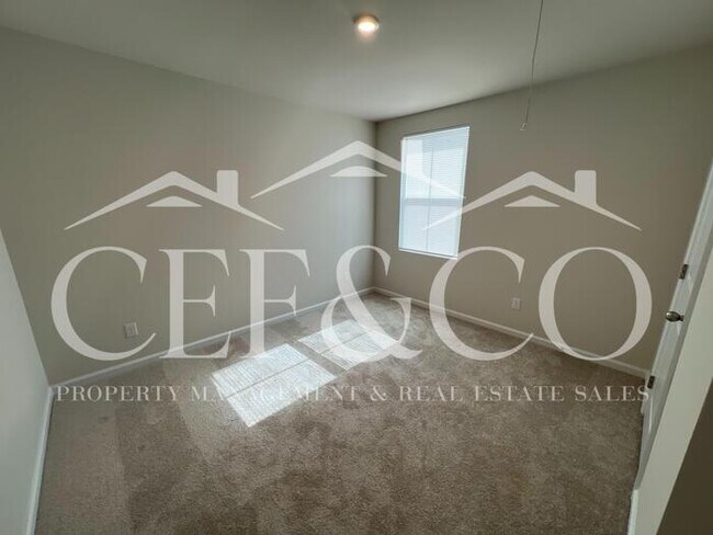 Building Photo - New Construction Gem – 4BR + Loft, Garage, and Great Amenities!