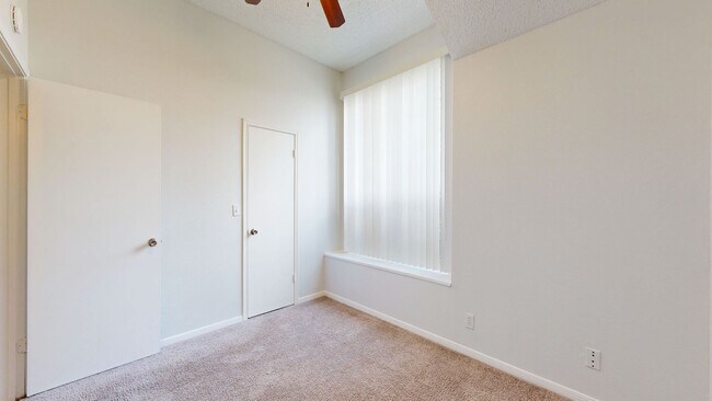 Building Photo - 2 WEEKS FREE!!! NEW PAINT!!!!!! ONLY $1,395!!