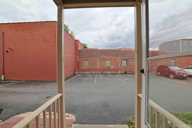 Building Photo - 38 E Parmenter St