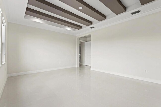 Building Photo - 14976 Woodlot Ct