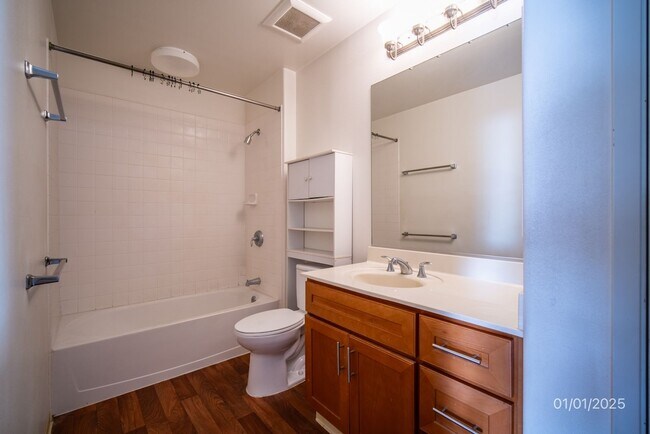 Building Photo - CONVENIENTLY LOCATED 2BR/1BA TOWNHOME IN KEALAKAI @ KAPOLEI (Pets Negotiable)