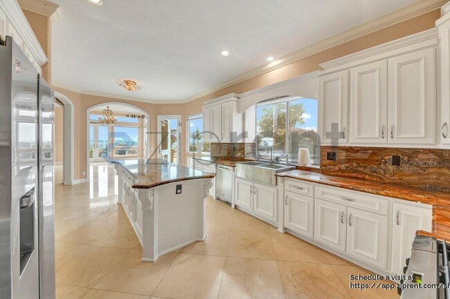 Building Photo - 20 Sierra Vista