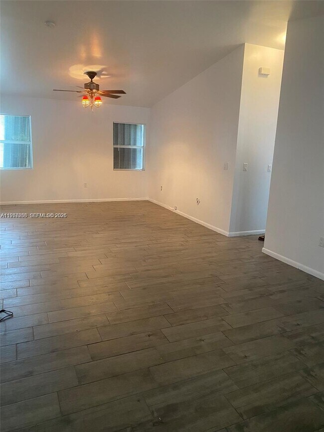 Building Photo - 15121 SW 106th Ave