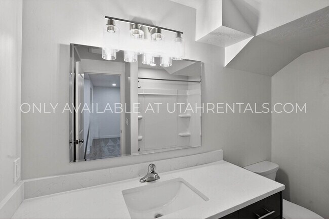 Building Photo - 626 W 1330 S