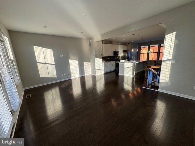 Building Photo - 120 Tolocka Terrace NE