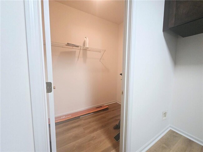 Building Photo - 1318 Guilderoy Ln
