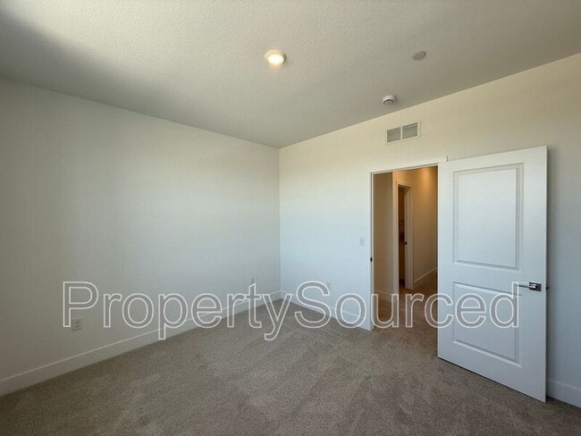 Building Photo - 1336 Martorella Ave