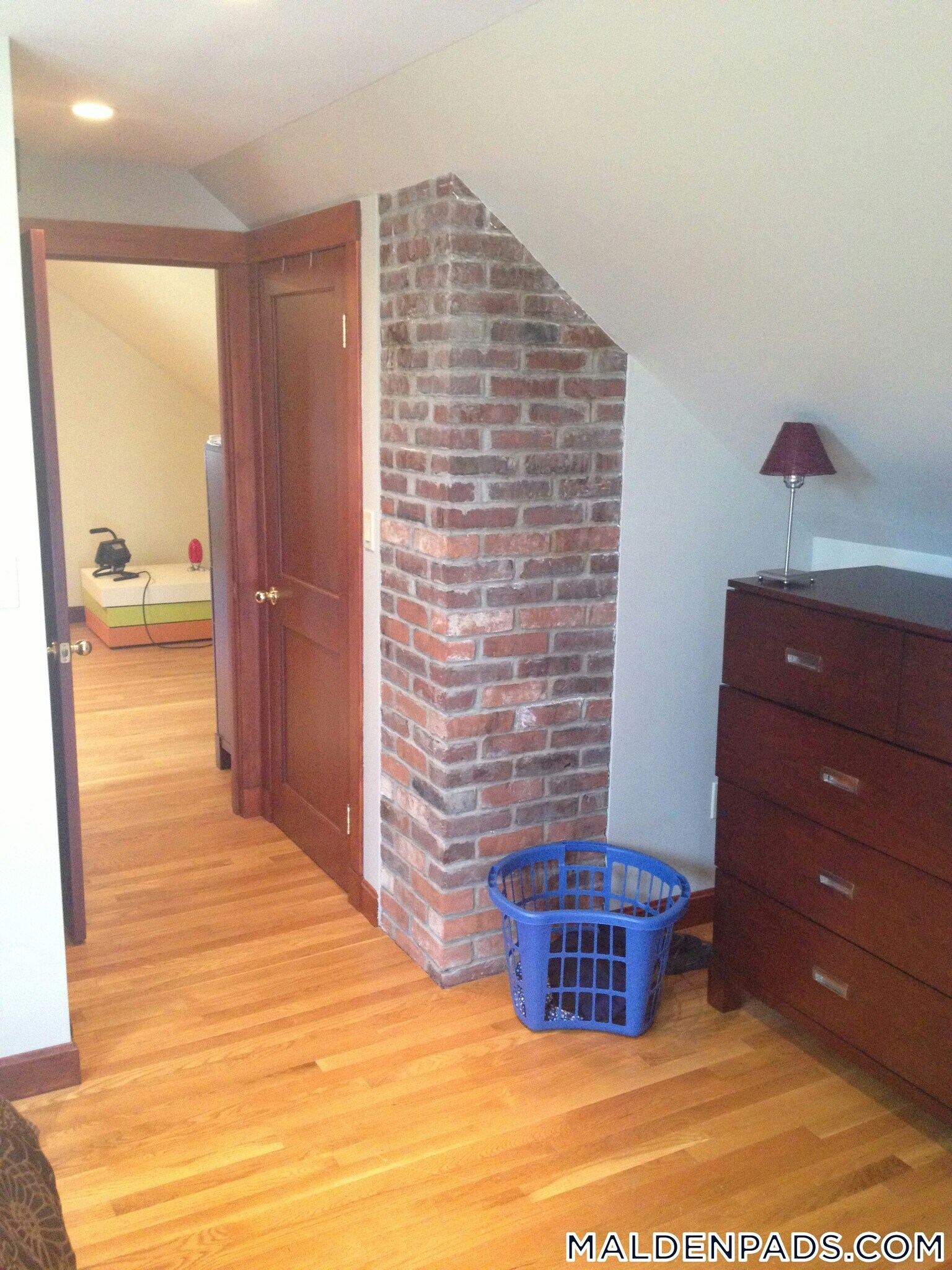 Building Photo - 477 Medford St