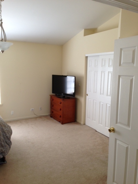 Building Photo - Daybreak- Ogden Pointe 2BR 2.5BA + Bonus R...