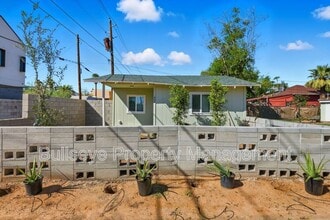 Building Photo - 830 N 10th St